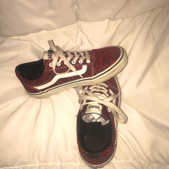 Vans - Picture 3 of 3